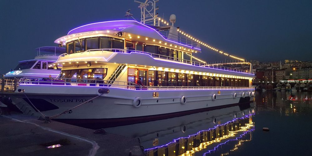 Bosphorus Cruise with Shows and Soft Drinks - No Dinner 